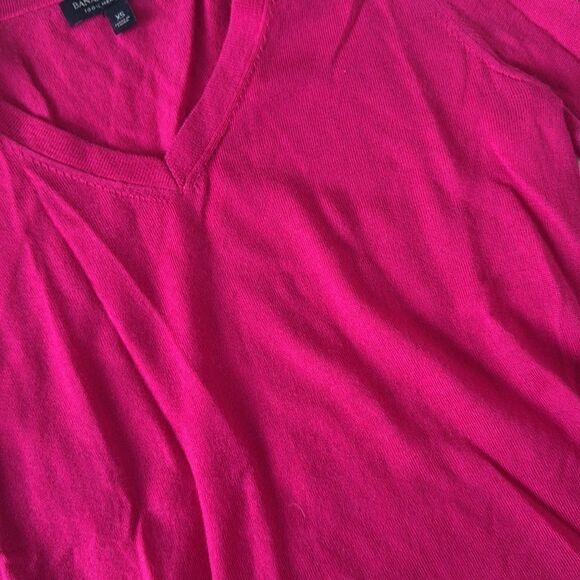 Banana Republic V-Neck Sweater - Picture 2 of 8